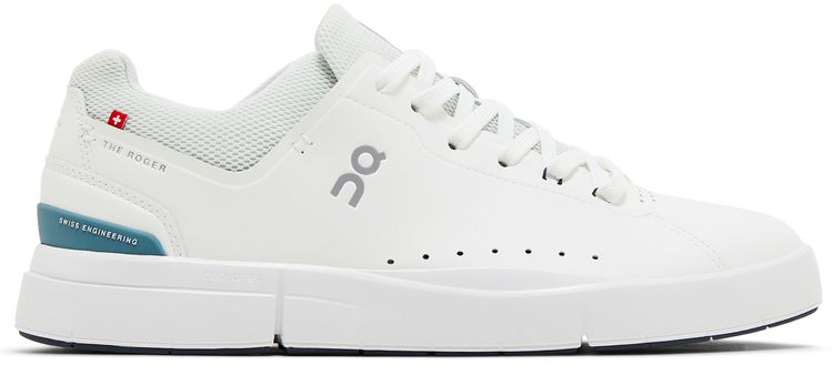 ON The Roger Advantage White Ice