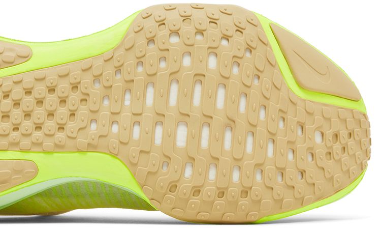 ZoomX Invincible Run Flyknit 3 Volt Sail