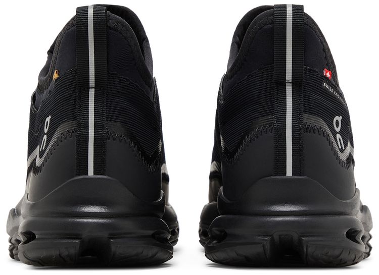 ON Cloudaway Waterproof Suma All Black