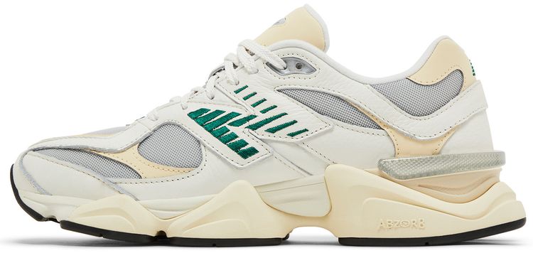 New Balance 9060 Sea Salt Marsh Green