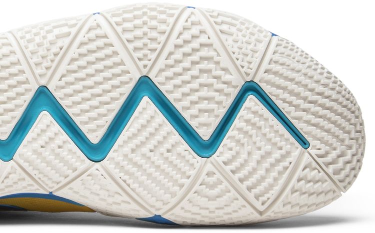 Kyrie 4 Kix Special Box