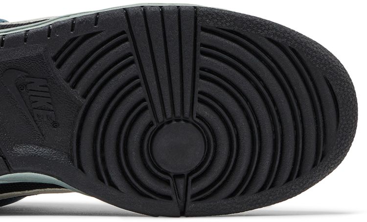 Nike Dunk Low Pro SB Futura