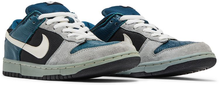 Nike Dunk Low Pro SB Futura