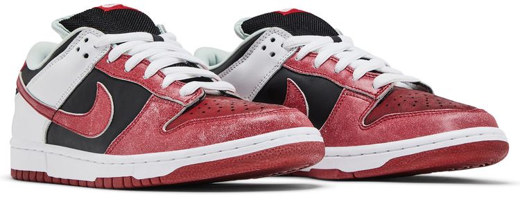 Nike Dunk Low Pro SB Jason Voorhees Sample