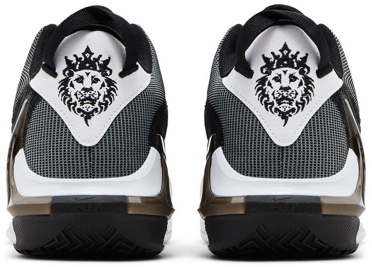 LeBron Witness 7 EP White Black