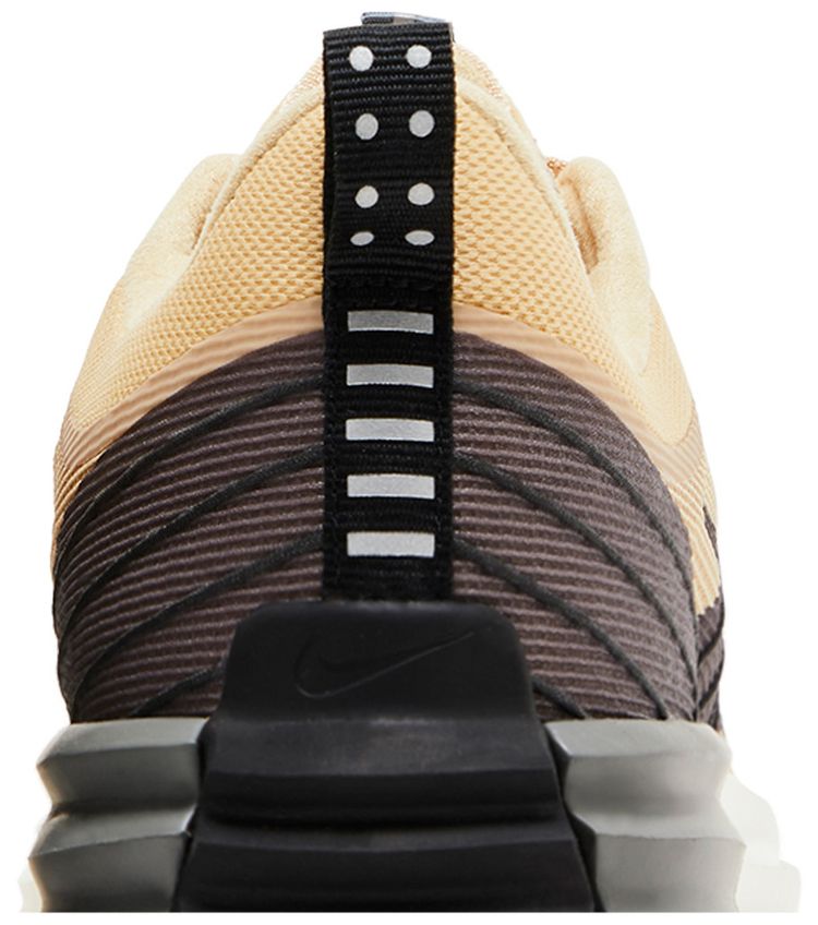 Lunar Roam Sesame