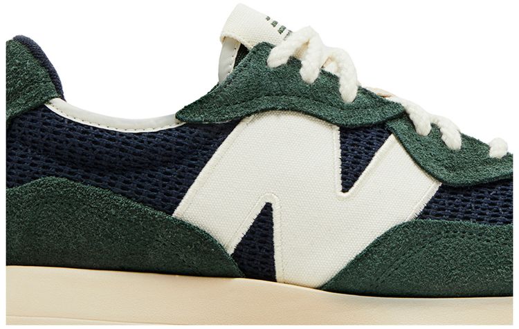 New Balance 327 Midnight Green Outerspace