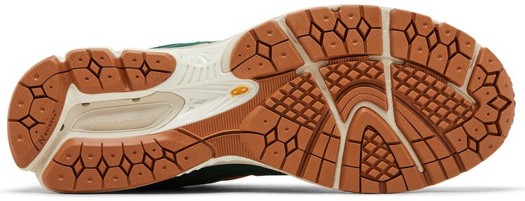 New Balance 2002R Green ASOS Exclusive