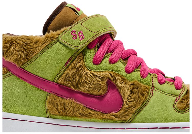 Nike Dunk Mid Premium SB Three Bears   Mama Bear
