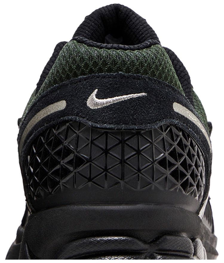 Air Zoom Vomero 5 Black Sequoia
