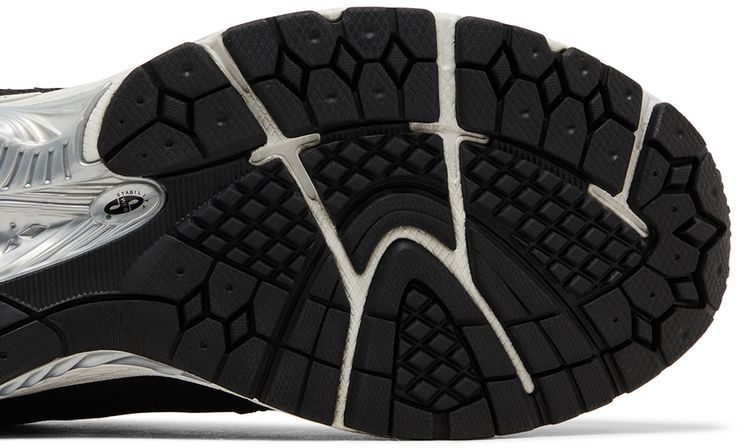 New Balance 1906R Black White