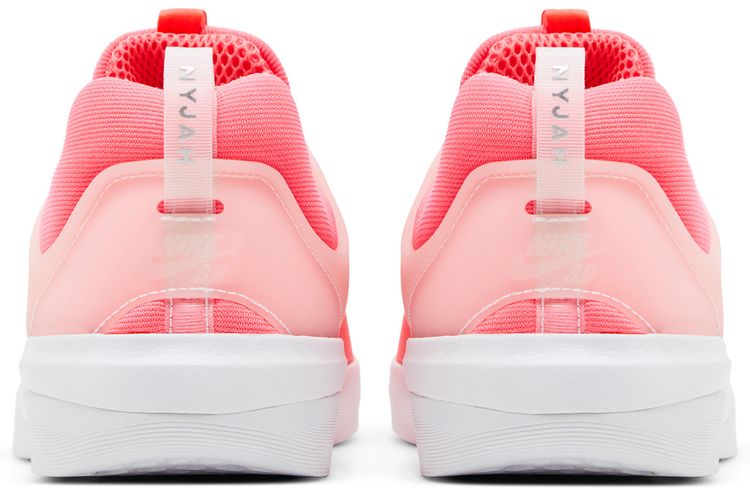 Nike Zoom Nyjah 3 SB Hot Punch