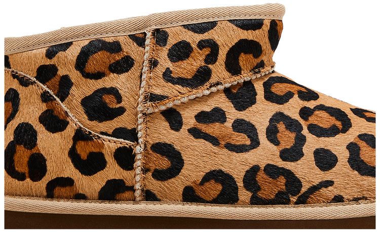 UGG Wmns Classic Ultra Mini Boot Spotty