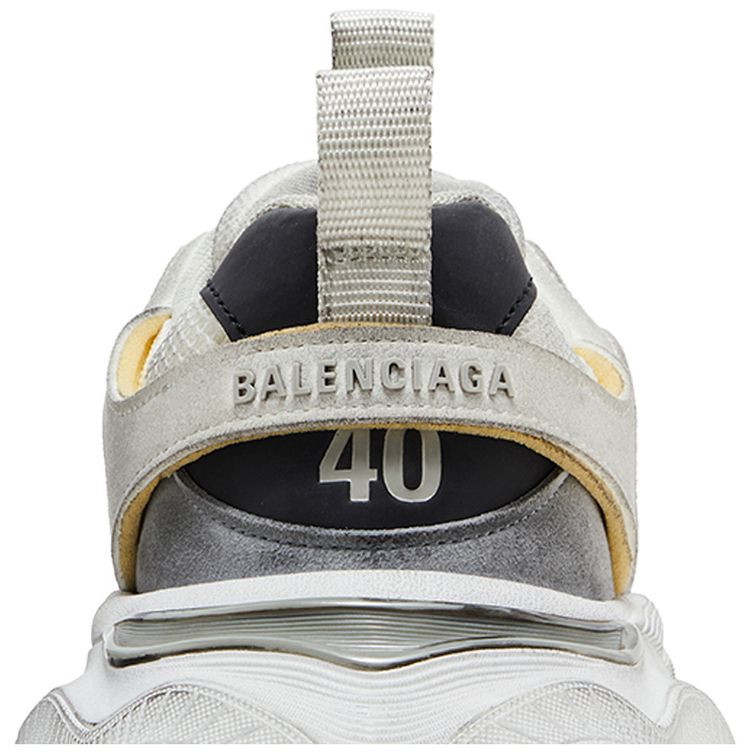Balenciaga Cargo Sneaker Worn Out   White Black