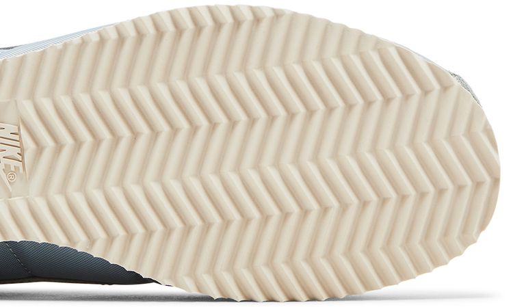 Nike Wmns Cortez Light Pumice