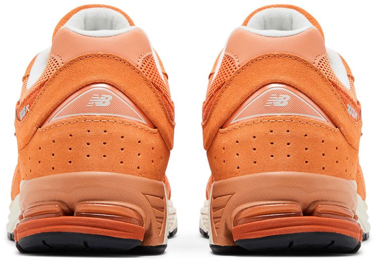 New Balance 2002R Copper Infield Clay