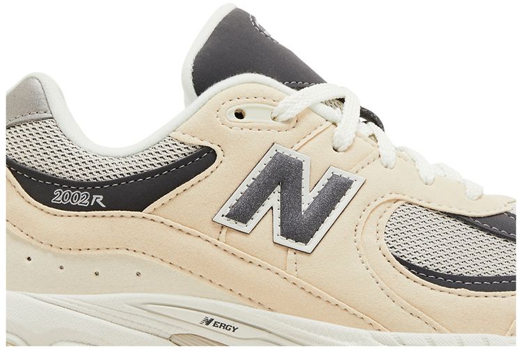 New Balance 2002R Big Kid Sandstone Magnet