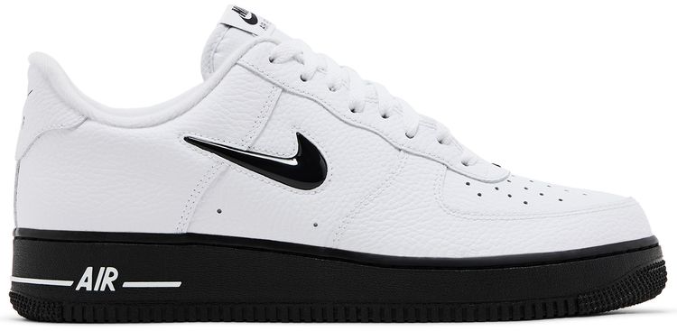 Nike Air Force 1 07 White Black Jewel