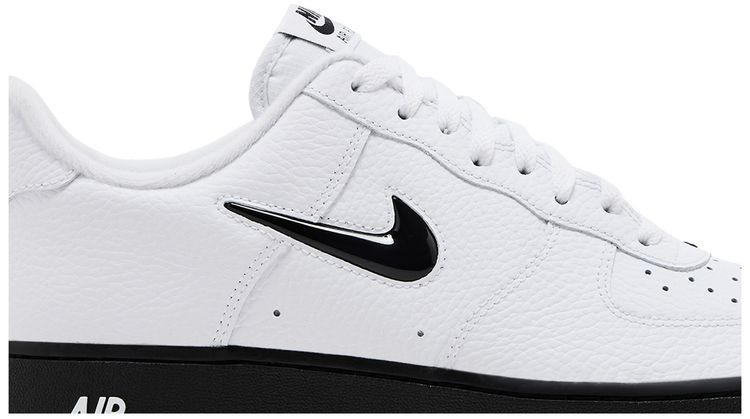 Nike Air Force 1 07 White Black Jewel