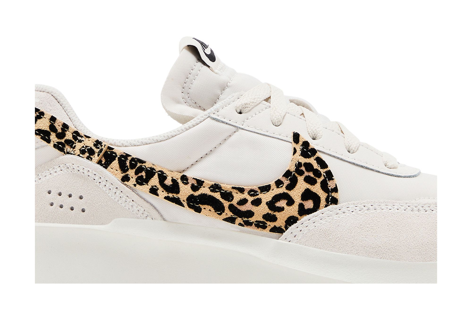 ☆大人気☆Nike Waffle Debut white/leopard Nike Waffle Debut sneakers in white and leopard print | ASOS