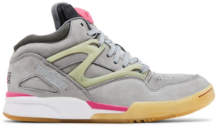 SoleBox x Reebok Pump Omni Lite Grey Pink
