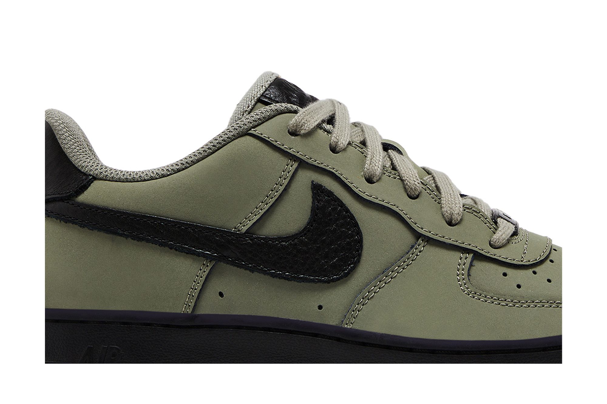 Achetez des Air Force 1 GS Military Green Black 596728 043 GOAT FR