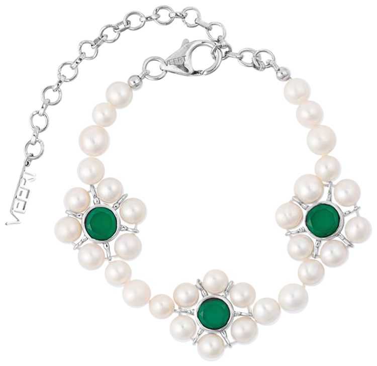 VEERT The Trio Flower Pearl Bracelet White GoldPearlGreen Onyx