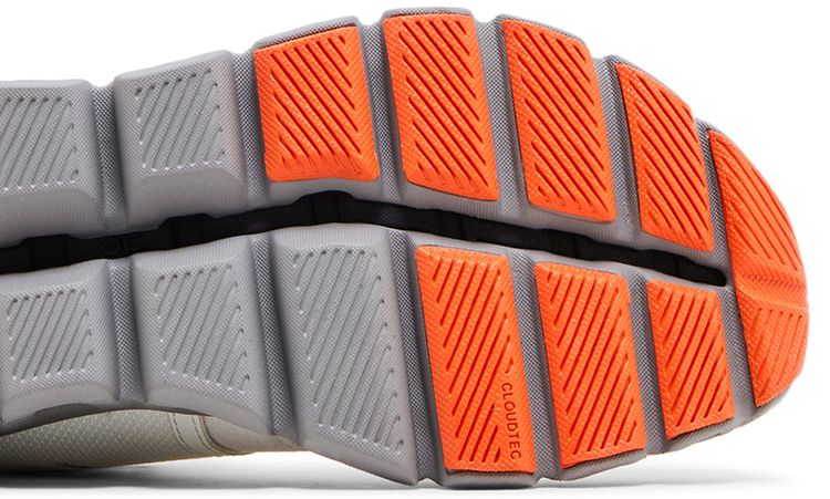 ON Wmns Cloud X 3 Ivory Alloy