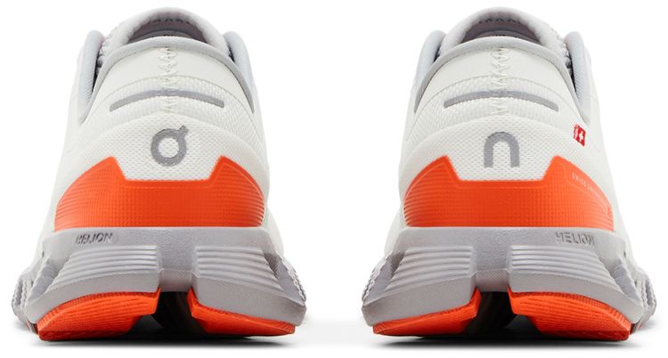 ON Wmns Cloud X 3 Ivory Alloy