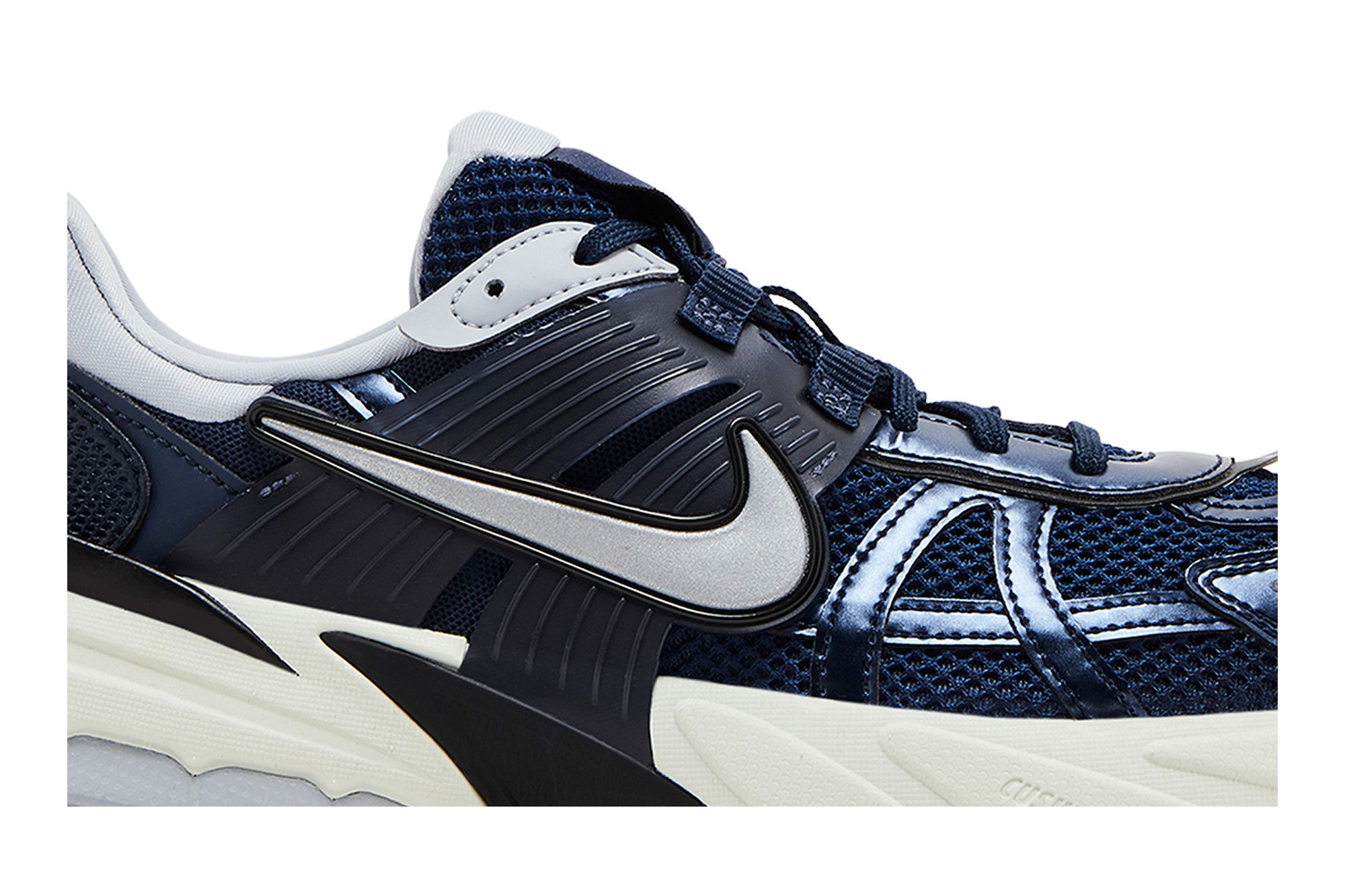 Size 11.0 V2K Run 'Obsidian Wolf Grey'
