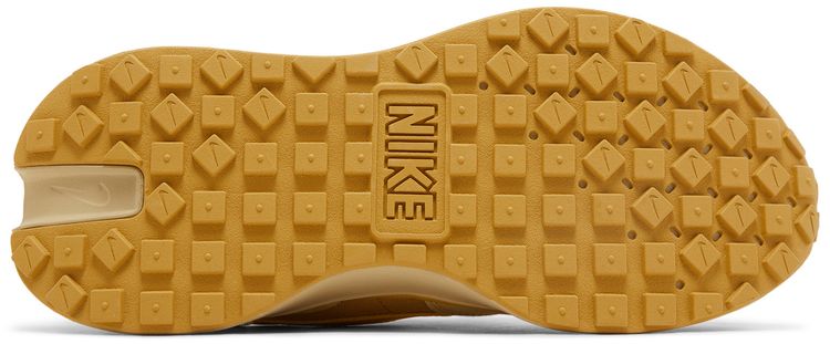 Nike Wmns Phoenix Waffle Wheat Gold