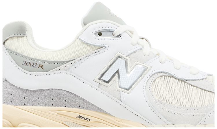 New Balance 2002R Leather Pack   White Gold