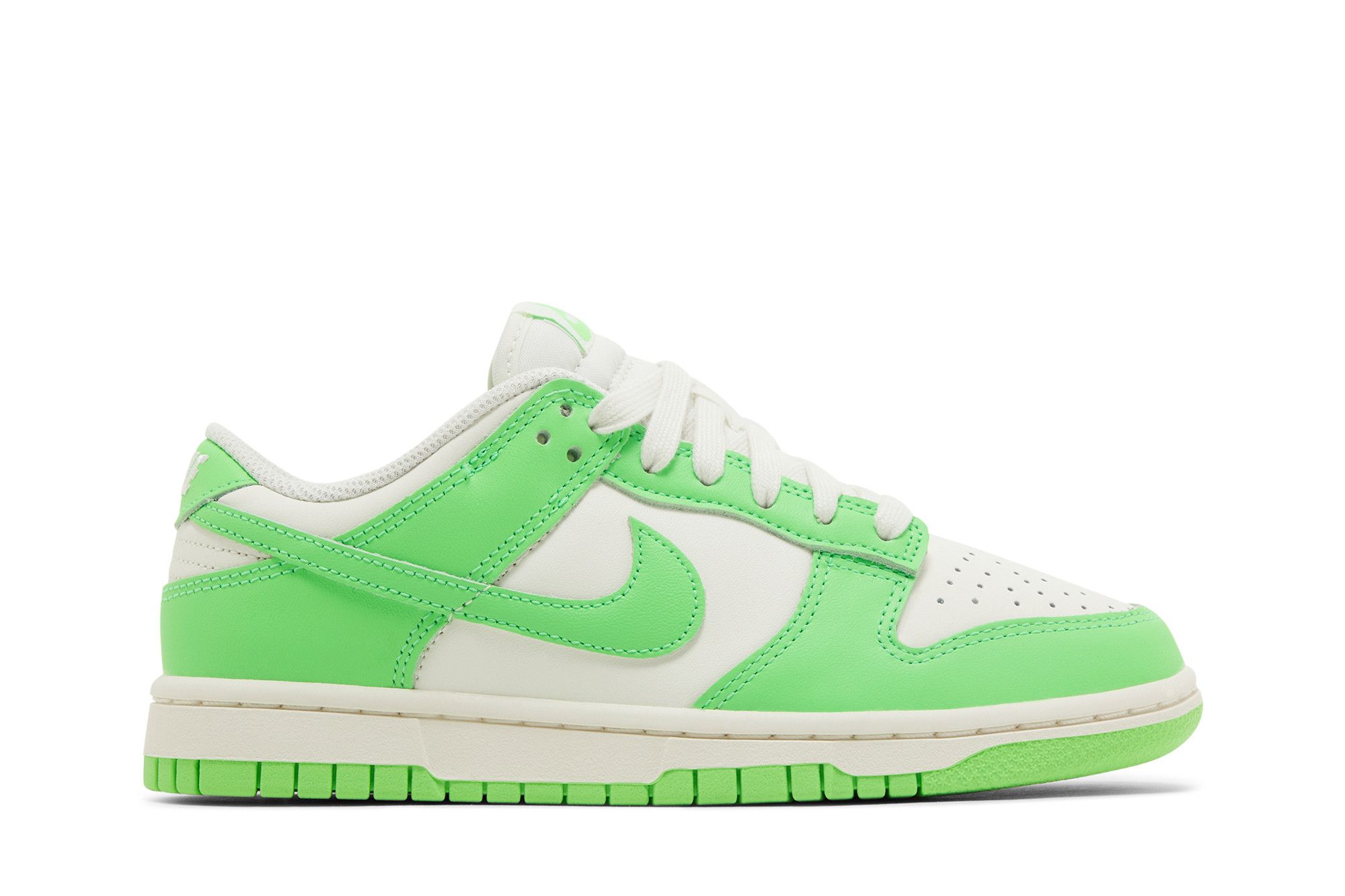 Buy Nike Wmns Dunk Low 'Green Strike' - HV0842 133 | GOAT