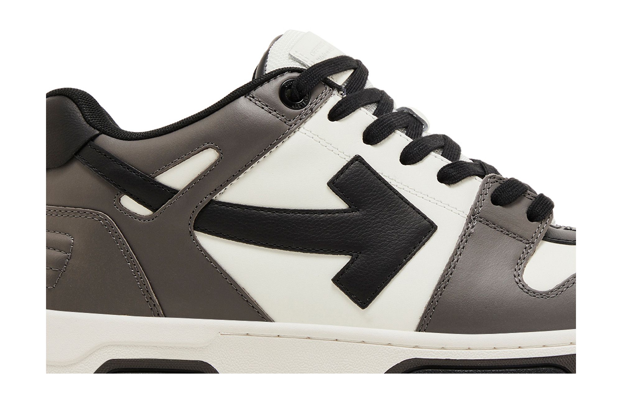 【アウトレットSALE】BREAKERZ（DAIGO） #5129 Amazon.co.jp: BREAKERZ BEST-SINGLEZ-(通常盤)(2CD): ミュージック