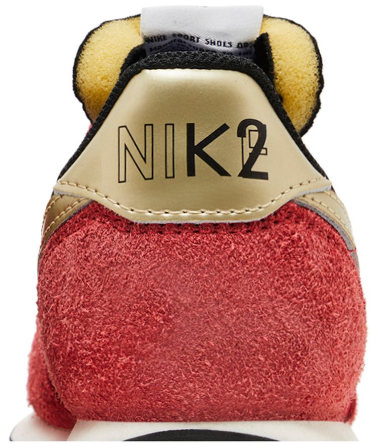 Nike Waffle Trainer 2 SD Gym Red Metallic Gold Star