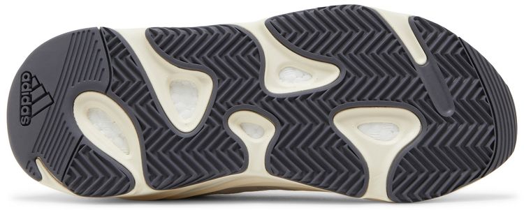 Yeezy Boost 700 Analog