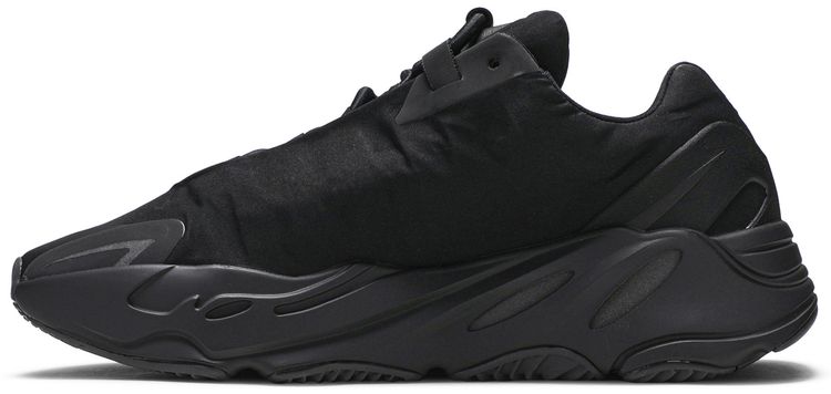 Yeezy Boost 700 MNVN Triple Black