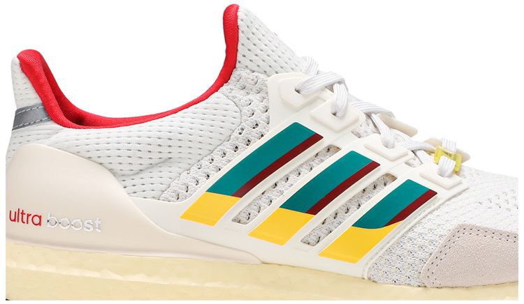 UltraBoost 10 DNA ZX 6000