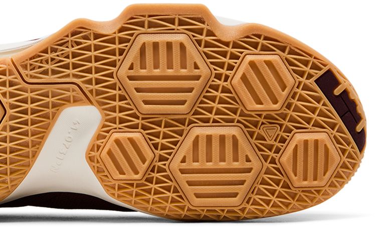 Nike LeBron 13 Low Team Red