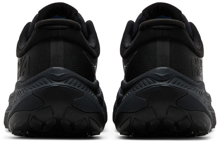 Transport Triple Black