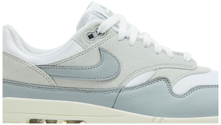 Nike Wmns Air Max 1 87 Pure Platinum