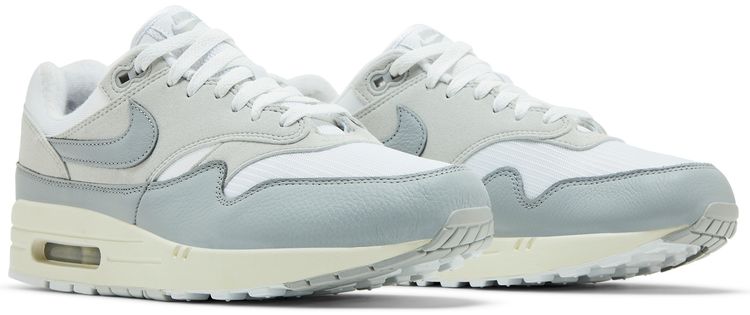 Nike Wmns Air Max 1 87 Pure Platinum