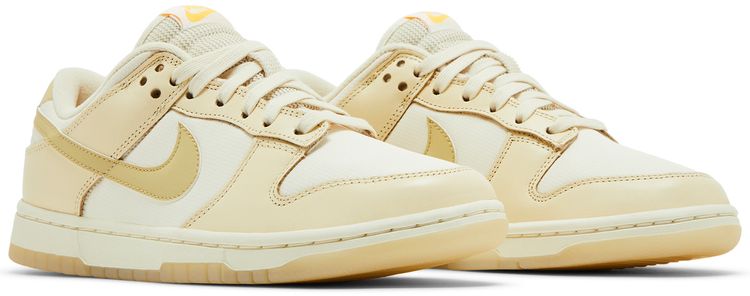 Nike Wmns Dunk Low Muslin Team Gold