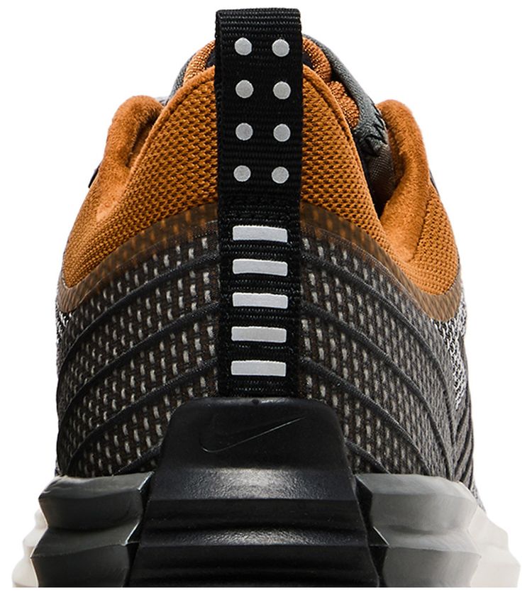 Nike Lunar Roam SE Metallic Pewter Desert Bronze