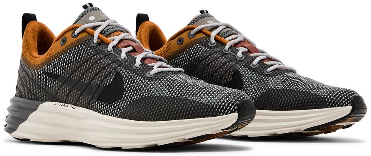 Nike Lunar Roam SE Metallic Pewter Desert Bronze