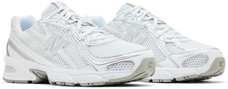 740v2 White Silver Reflection
