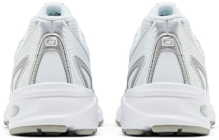 740v2 White Silver Reflection