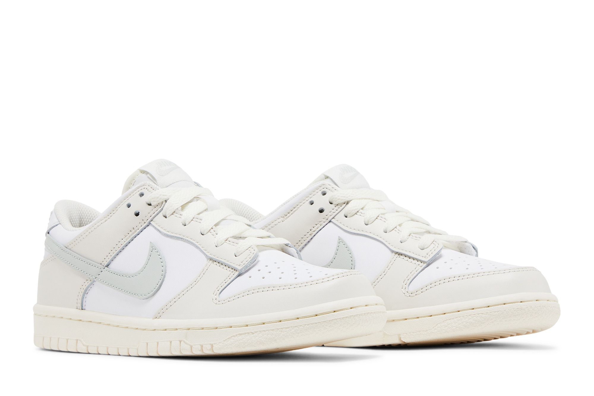 夏セール開催中 MAX80%OFF！ Silver' Light 'Phantom GS Low Dunk Buy - GOAT | 109 FB9109 リラクゼーショングッズ