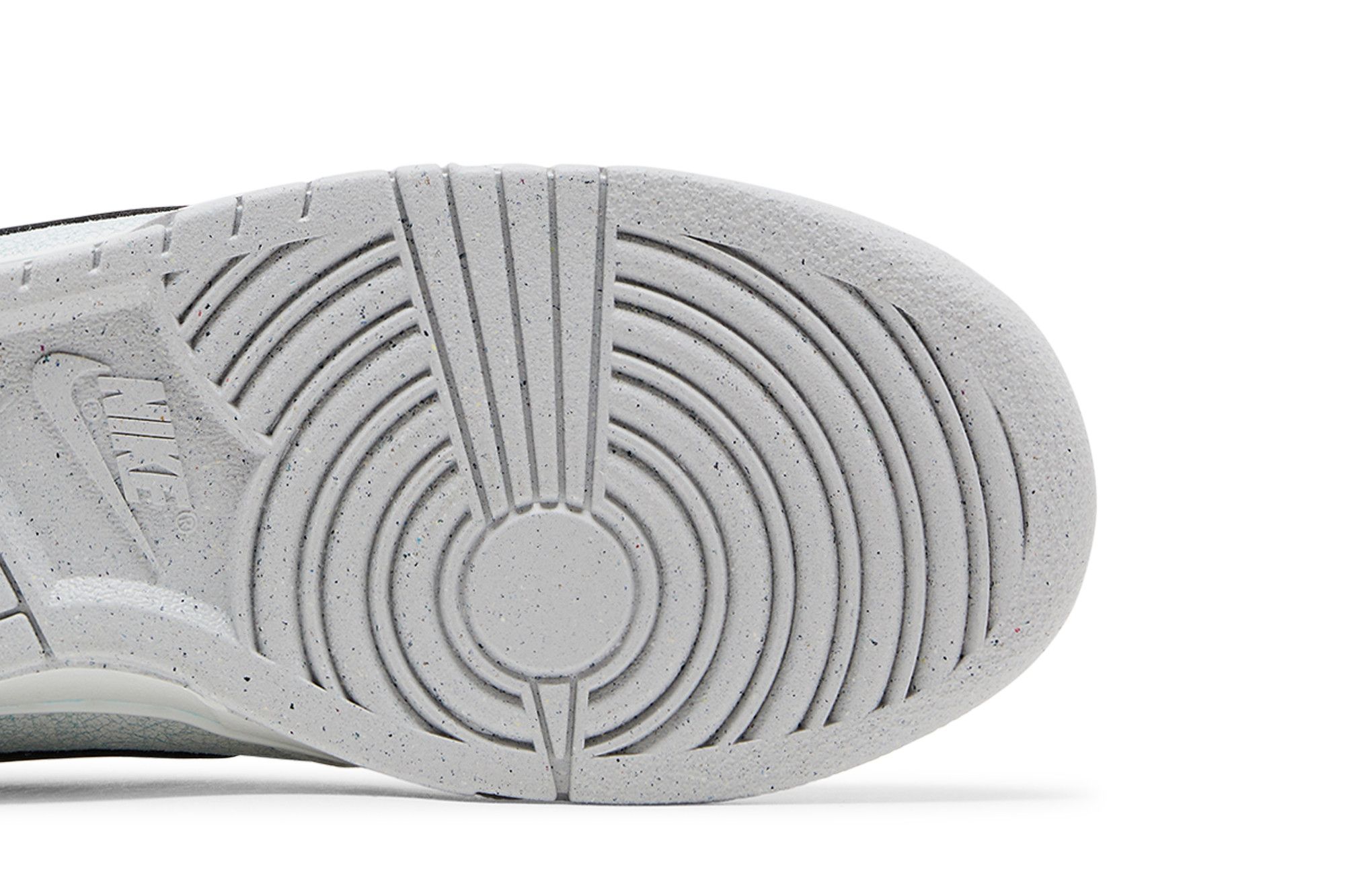 Buy Dunk Low SE 'Winter Storm' - HQ3619 121 | GOAT