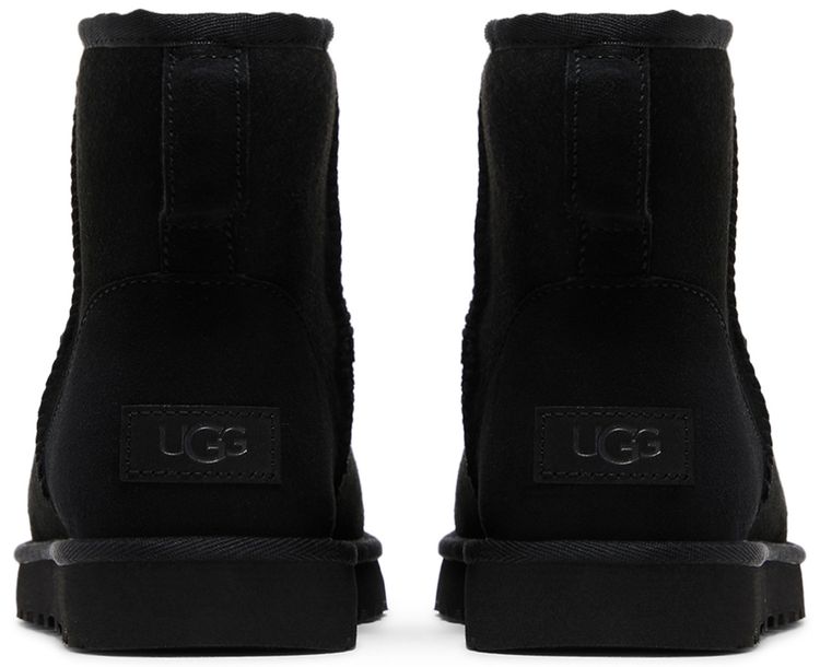 Wmns Classic Mini II Boot Black